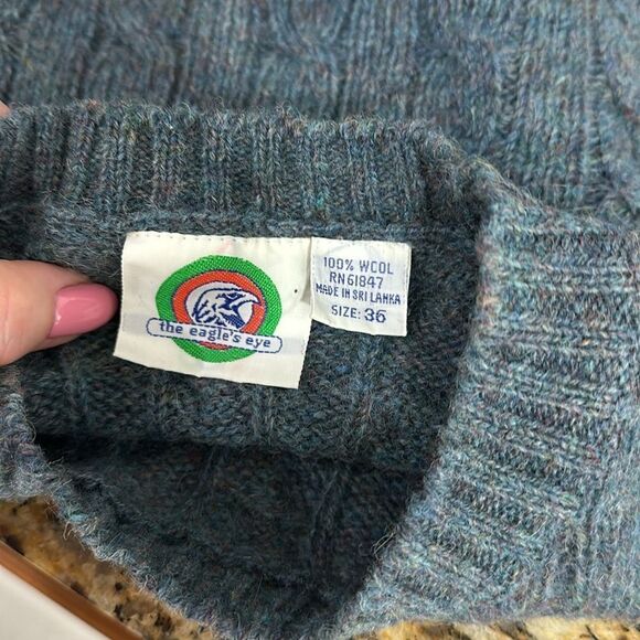 The Eagle’s Eye Vintage Cable Knit Crew Neck Sweater Size S - Picture 4 of 7